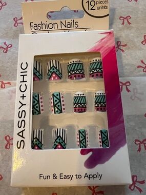 Sassy + Chic Tribal Print Press-On Nails - Teal & Pink